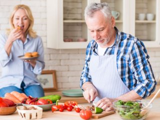 Медики назвали продукты, защищающие от деменции