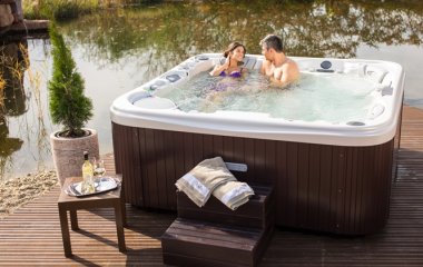 Позитивний вплив гідромасажного басейну на жіноче здоров'я