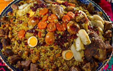 Как сварить вкусный плов в казане? Тонкости приготовления и рецепт вкуснейшего плова с сухофруктами