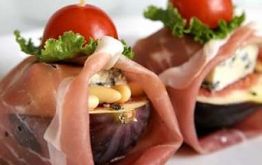 Инжир с пармской ветчиной