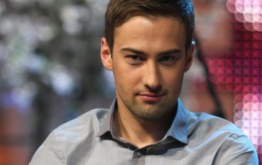 Дмитрий Шепелев похвастался стильным зимним аутфитом 