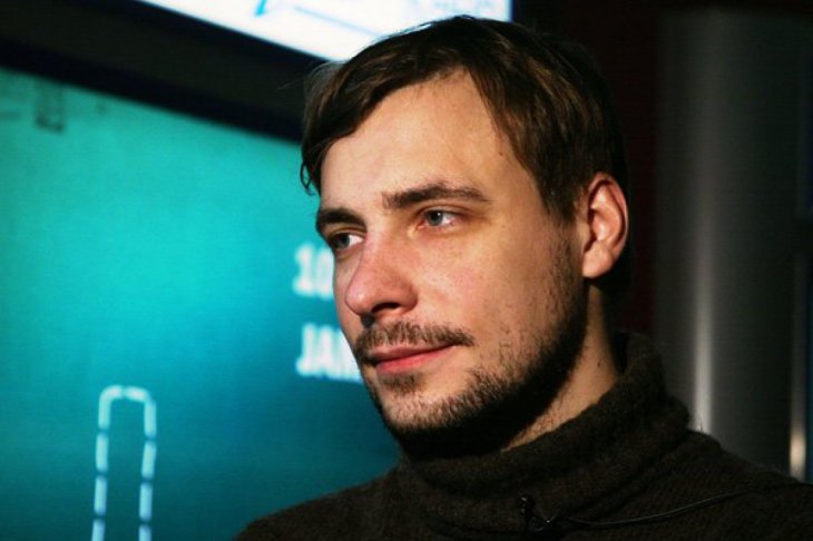 Евгений Цыганов опубликовал фото с подросшими дочерьми