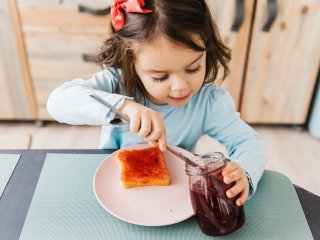 Как может повлиять на организм чрезмерное употребление сладкого – гастроэнтеролог