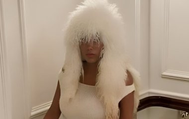 Бьянка Цензори появилась на улице в непривычном образе