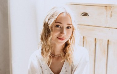 Жена Виктора Павлика ошеломила суммой, которую зарабатывает в месяц: 