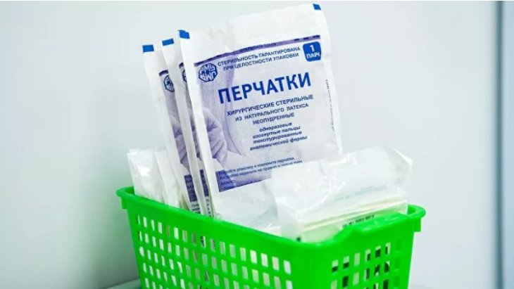 Експерти попередили про ризик повторного носіння одноразових рукавичок