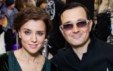 Ксения Алферова блистала на красной дорожке ММКФ под руку с мужем