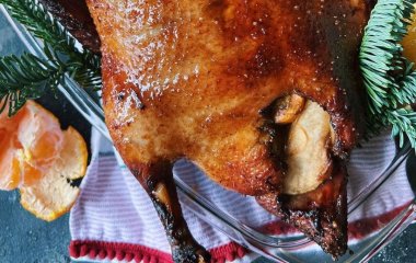 Рецепт запеченной утки с капустой и грибами