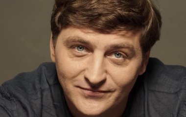 В'ячеслав Довженко одружується вдруге: актор освідчився молодій коханій і розкрив, коли буде весілля