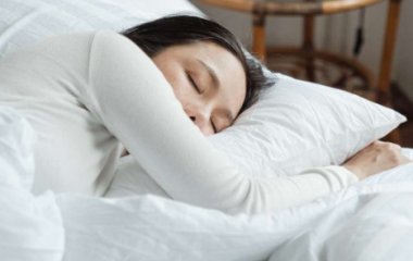 Не кофе и не чай: этот популярный напиток ухудшает качество сна