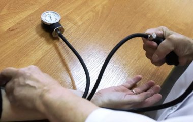 Лікар розповів, як низький тиск може довести до смерті