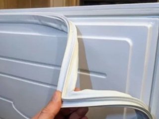 Як відновити ущільнювач холодильника, якщо дверцята перестали щільно закриватися