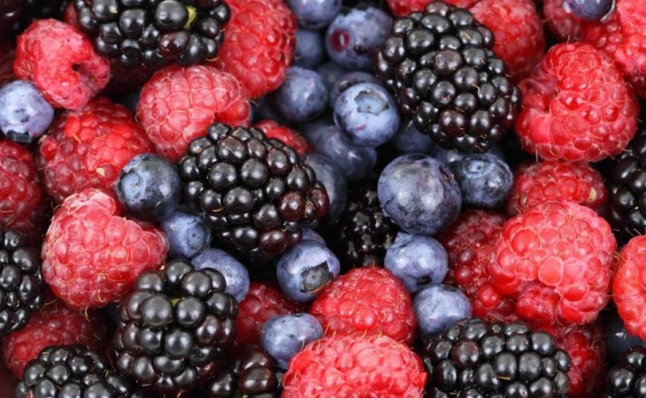 Диетологи назвали 6 лучших продуктов для уменьшения воспаления в организме