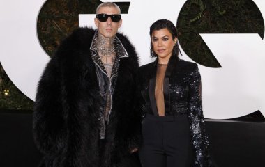 Беременная Кортни Кардашян оригинально рассекретила пол будущего ребенка