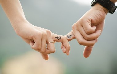 Совместимость знаков Зодиака в любви: кто подходит для здоровых отношений