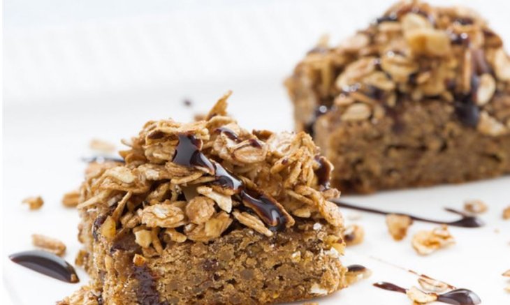 Кофейное пирожное с киноа