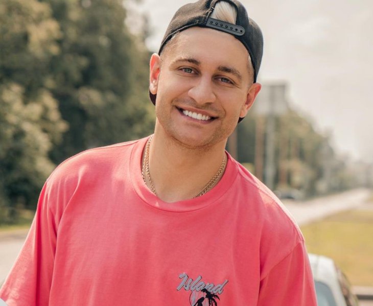 Дава повеселил поклонников архивными снимками