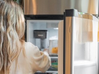 Чого не можна робити з холодильником: помилки, які скорочують термін служби
