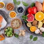 Диетолог назвал продукты, которые укрепляют иммунитет