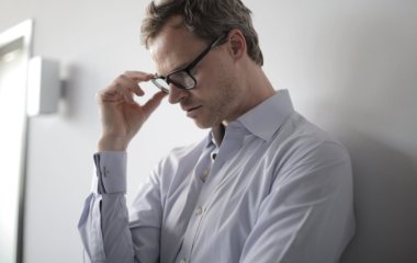 Невролог пояснив, як без пігулок врятуватися від впливу магнітної бурі