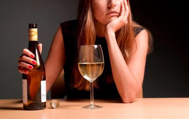 Вчені виявили нову небезпеку щоденного вживання алкоголю