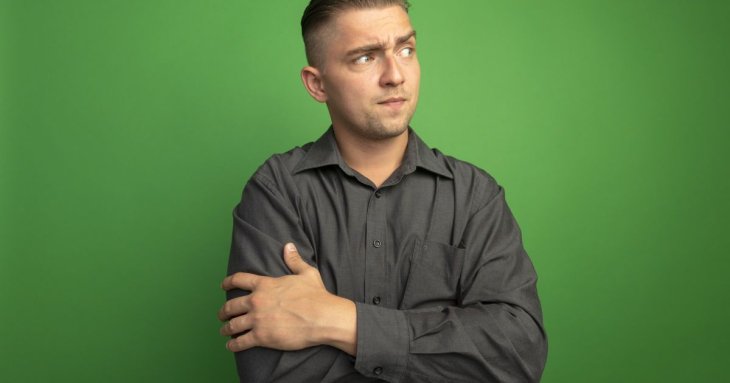 Як швидко зрозуміти, що людина говорить неправду: дивіться на жести й міміку