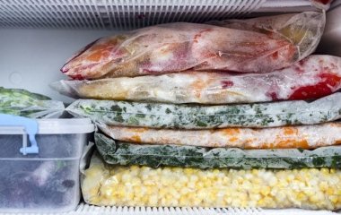 10 продуктів, які не можна зберігати в морозилці: вони не терплять холоду