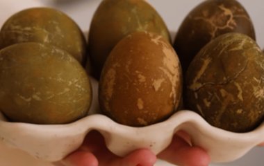 Оливкові яйця на Великдень: тренд, який варто спробувати