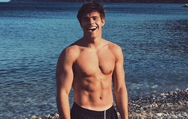 Представитель британской королевской семьи Артур Чатто станет морским пехотинцем 