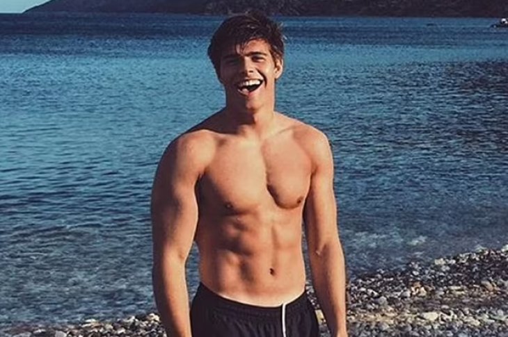 Представитель британской королевской семьи Артур Чатто станет морским пехотинцем 