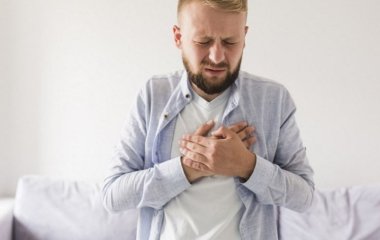 Терапевт назвала серйозні захворювання із ознакою у вигляді печії