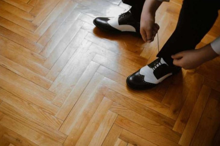 Медики рассказали, о причинах потливости ног