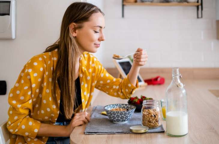 Підвищуємо метаболізм: що їсти на сніданок, щоб не повніти