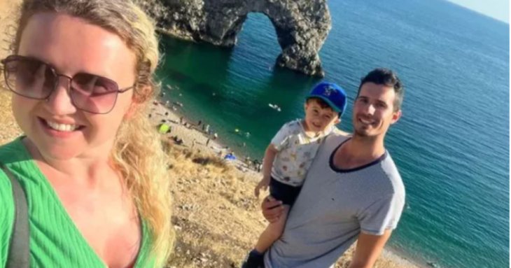 Одинока жінка провела яскраву відпустку, але навіть не мріяла про те, що сталося далі (фото)