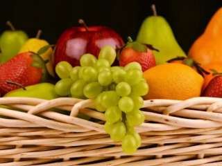 Терапевт предупредила, что переедание фруктов может привести к кровотечениям