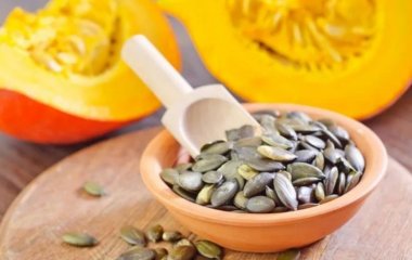 Що допомагає знизити холестерин: лікар називає два особливо ефективні продукти