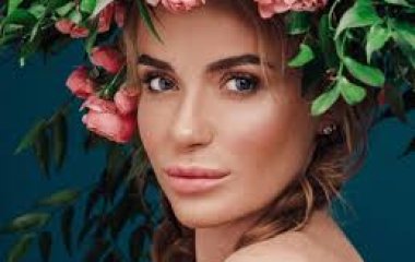Слава Каминская задала вопрос поклонникам