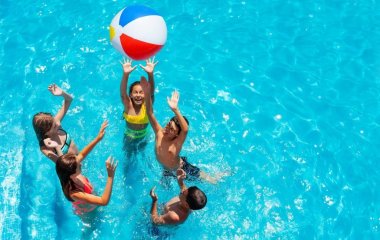 Веселые игры на воде: как создать радость для всей семьи