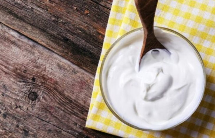 Вкусно, как у бабушки: рецепт домашней сметаны из 2 ингредиентов