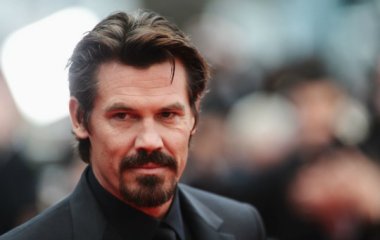 Выпивший Джош Бролин опубликовал нелепый снимок