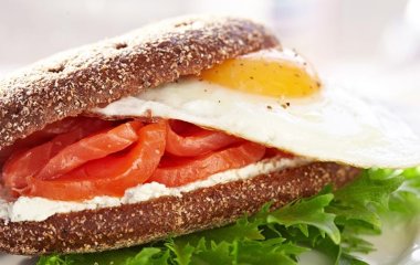 Дієтолог перерахувала продукти на заміну фастфуду