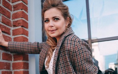 Ирина Пегова позировала на французском побережье
