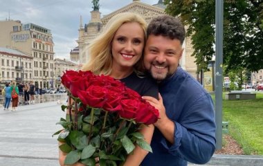 Ирина Федишин похвасталась оригинальным подарком от мужа на 17 годовщину их брака