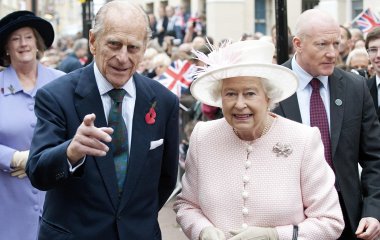 Впервые за 70 лет Елизавета II нарушит традицию и уединится с мужем на новогодние праздники