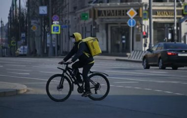 Шеф-кухар назвав їжу, яку небезпечно замовляти додому