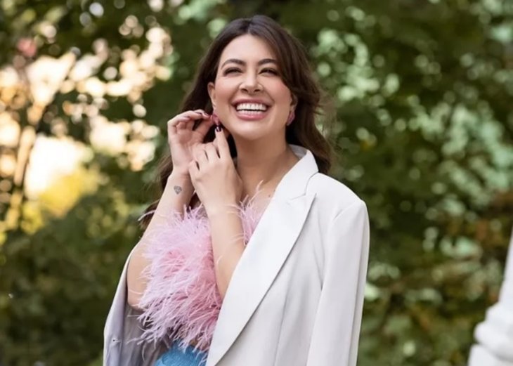 Рамина Эсхакзай ошеломила архивным фото с Козловским в юности и удивила внешним видом