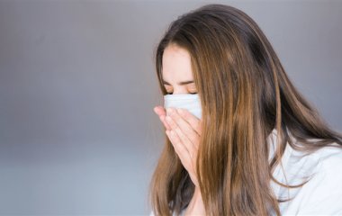 Усього два симптоми, за якими коронавірус точно не сплутаєш із літніми інфекціями