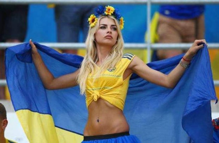 Влада Седан в ожидании второго ребенка поздравили старшую дочь с днем ​​рождения