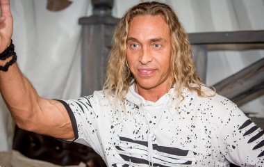 Сергей Глушко написал стихотворение о тех, кто вмешивается в его личную жизнь