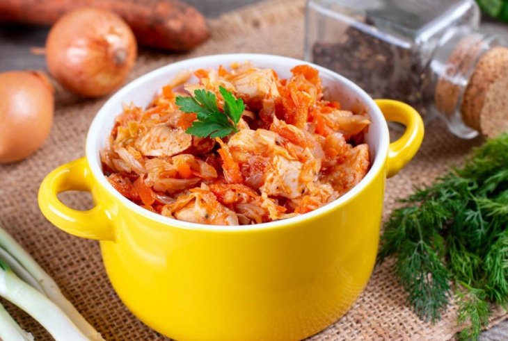 Ароматно-сочная тушеная капуста: как приготовить аппетитное блюдо